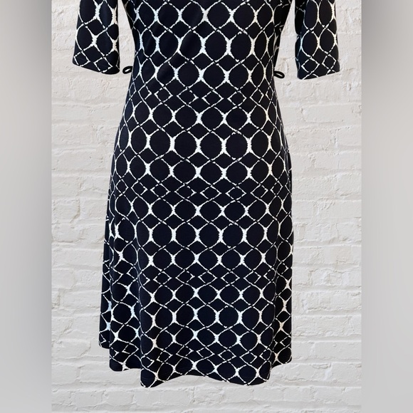 Gilli Trista Faux Wrap Jersey Dress Navy White Geometric Print USA Sz S Classic - Picture 6 of 8